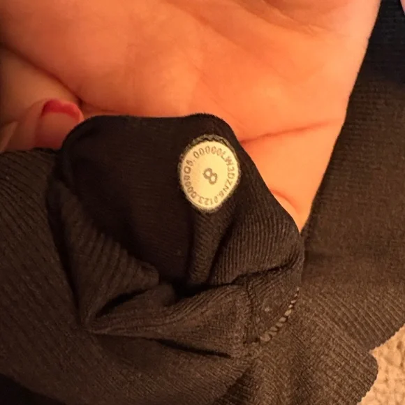 lululemon athletica Black Long Sleeve Crop Top - Picture 4 of 5